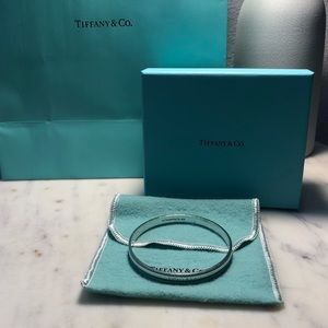 *RARE* Tiffany & Co. Beaded Edge Bangle sz Medium